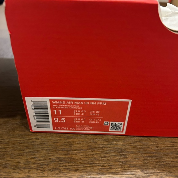 Nike Air Max 90 Rose and Cream Sneakers - Picture 2 of 3